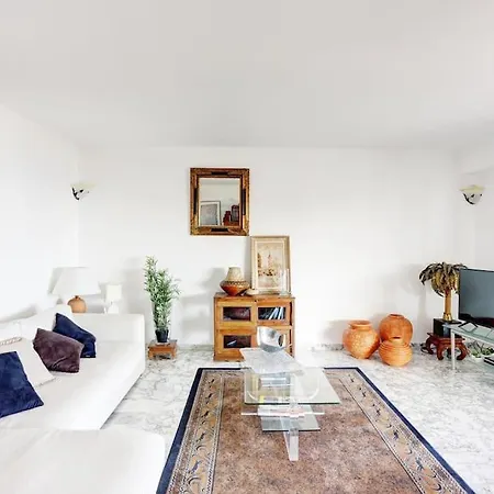 Pool Large Terrace Parking Air Conditioning 2 Bedrooms *